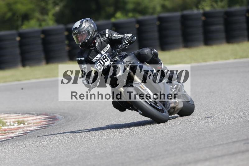/45 10.08.2025 Plüss Moto Sport ADR/Einsteiger/509